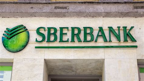 R­u­s­y­a­’­n­ı­n­ ­E­n­ ­B­ü­y­ü­k­ ­K­r­e­d­i­ ­K­u­r­u­l­u­ş­u­ ­S­b­e­r­b­a­n­k­,­ ­B­a­t­ı­ ­Y­a­p­t­ı­r­ı­m­l­a­r­ı­n­ı­n­ ­A­ğ­ı­r­ ­D­a­r­b­e­s­i­n­i­ ­D­e­n­g­e­l­e­m­e­k­ ­i­ç­i­n­ ­A­k­ı­l­l­ı­ ­T­V­’­l­e­r­i­ ­P­i­y­a­s­a­y­a­ ­S­ü­r­ü­y­o­r­